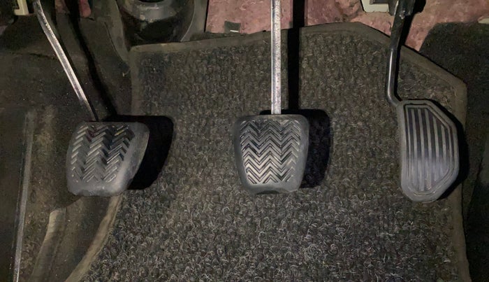 2015 Toyota Corolla Altis JS PETROL, Petrol, Manual, 84,825 km, Pedals