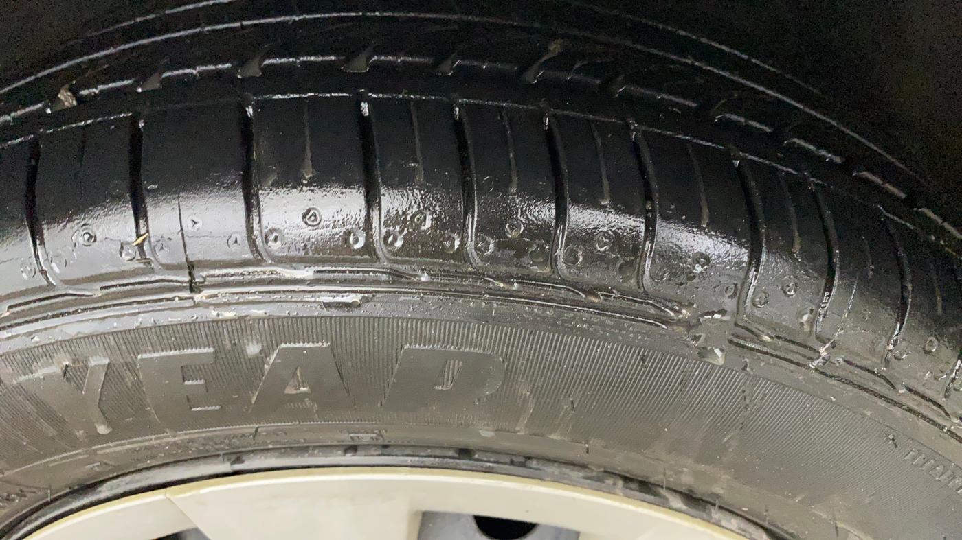 2015 Toyota Corolla Altis JS PETROL, Petrol, Manual, 84,825 km, Left Front Tyre Tread