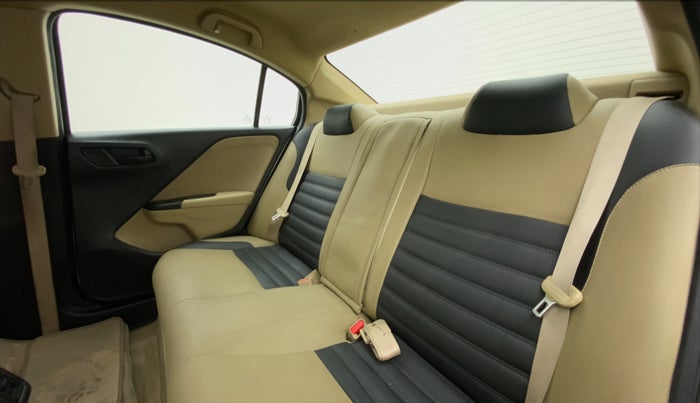 2015 Honda City SV CVT PETROL, Petrol, Automatic, 46,910 km, Right Side Rear Door Cabin
