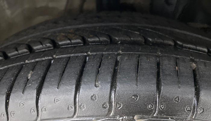 2015 Honda City SV CVT PETROL, Petrol, Automatic, 46,910 km, Right Front Tyre Tread