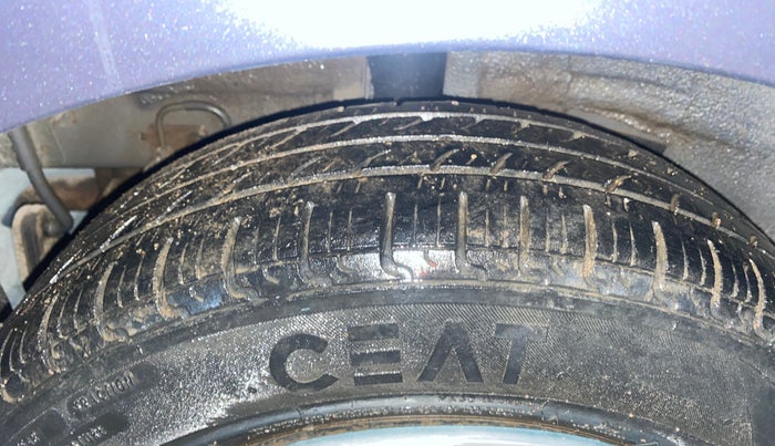 2016 Hyundai Grand i10 SPORTZ 1.2 KAPPA VTVT, Petrol, Manual, 87,439 km, Right Rear Tyre Tread