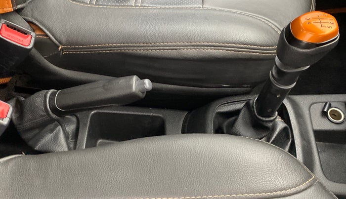 2019 Renault Kwid CLIMBER 1.0, Petrol, Manual, 46,544 km, Gear Lever