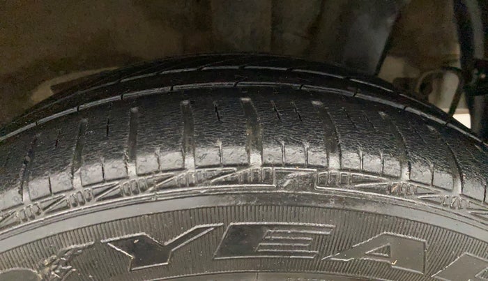 2016 Hyundai Grand i10 MAGNA 1.2 KAPPA VTVT, Petrol, Manual, 24,995 km, Left Rear Tyre Tread