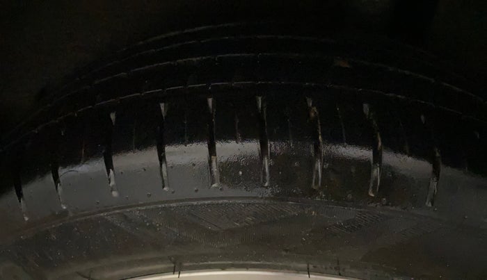 2021 Maruti Baleno ZETA PETROL 1.2, Petrol, Manual, 13,362 km, Left Rear Tyre Tread