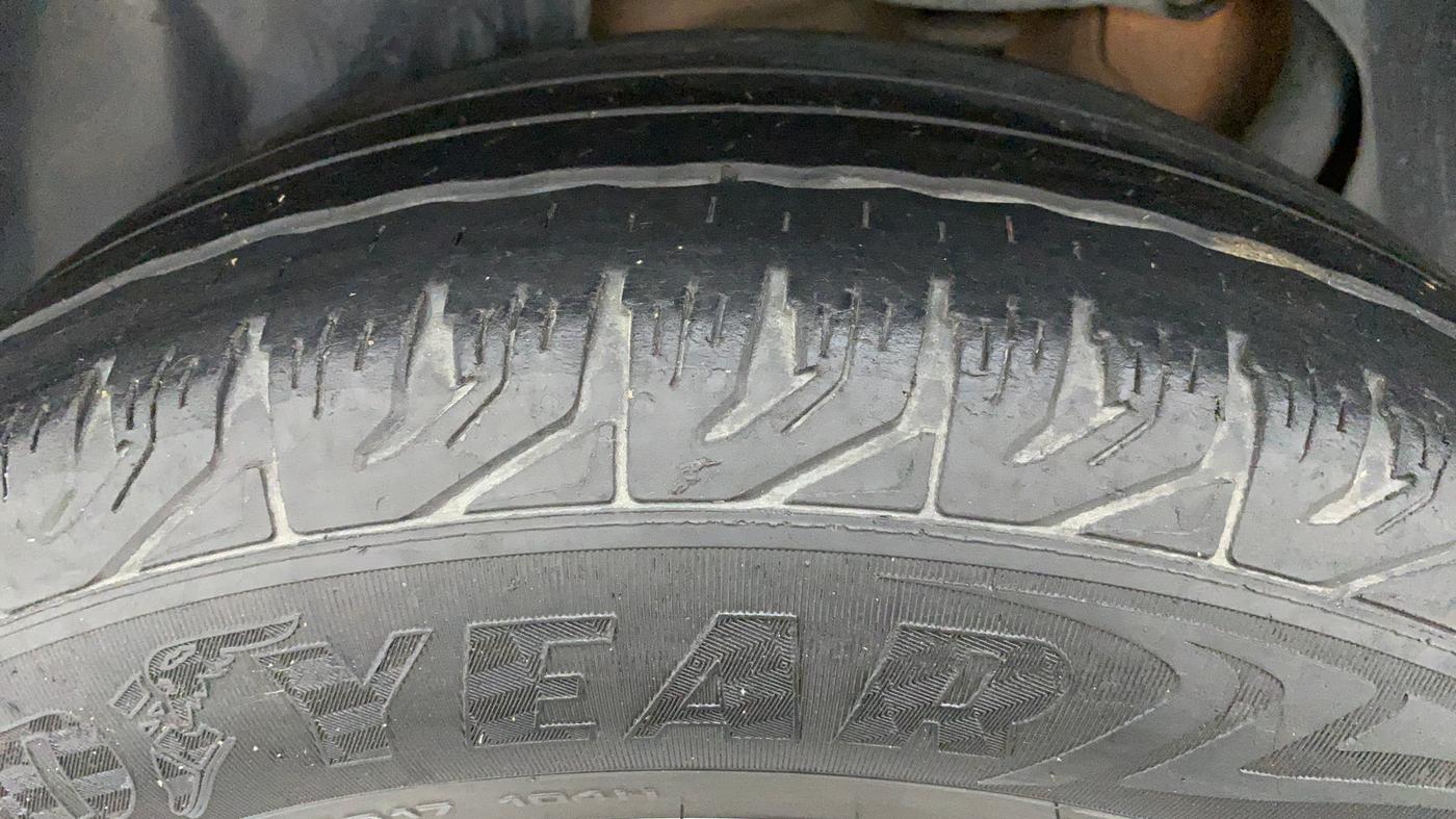 2019 Tata Harrier XZ 2.0L Kryotec, Diesel, Manual, 43,777 km, Right Rear Tyre Tread