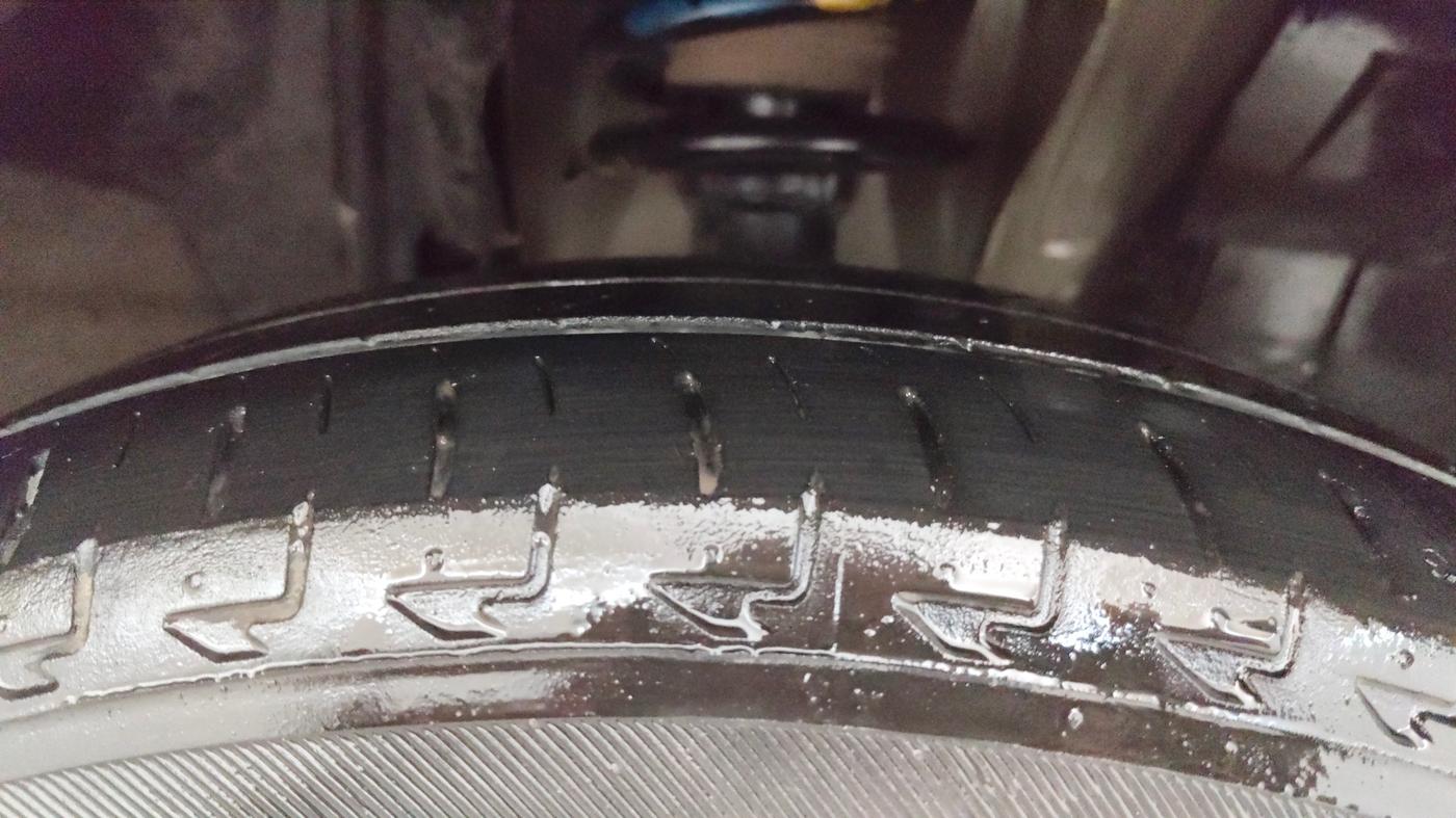 2019 Renault TRIBER RXZ, Petrol, Manual, 56,515 km, Right Front Tyre Tread