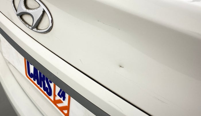 2015 Hyundai Xcent S 1.2 OPT, Petrol, Manual, 42,898 km, Dicky (Boot door) - Slightly dented