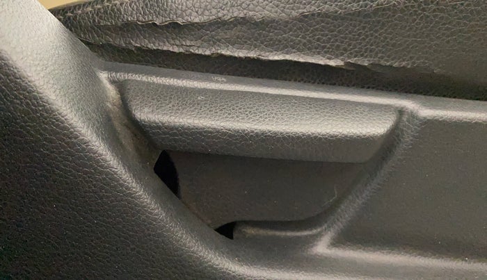 2016 Hyundai Eon D-LITE+, Petrol, Manual, 32,755 km, Driver Side Adjustment Panel