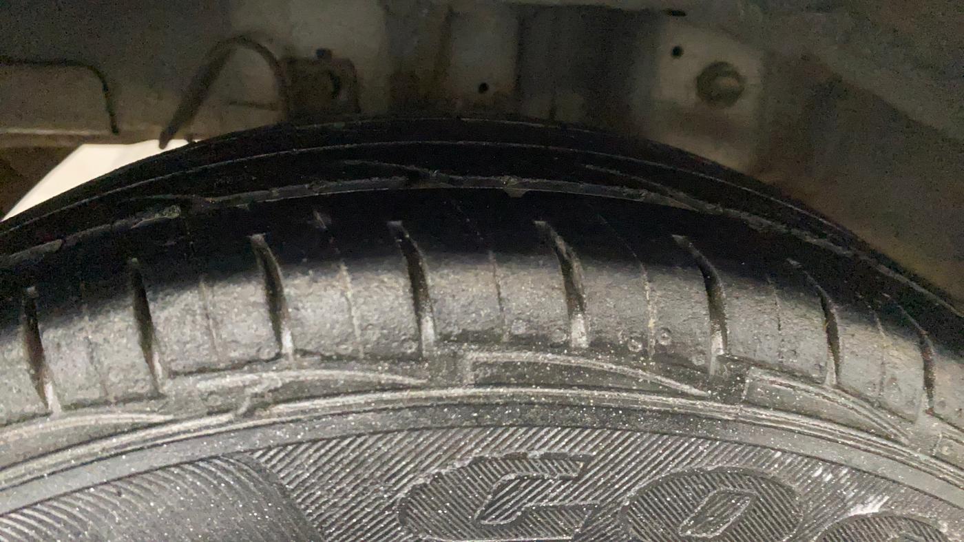 2016 Hyundai Eon D-LITE+, Petrol, Manual, 32,755 km, Right Rear Tyre Tread