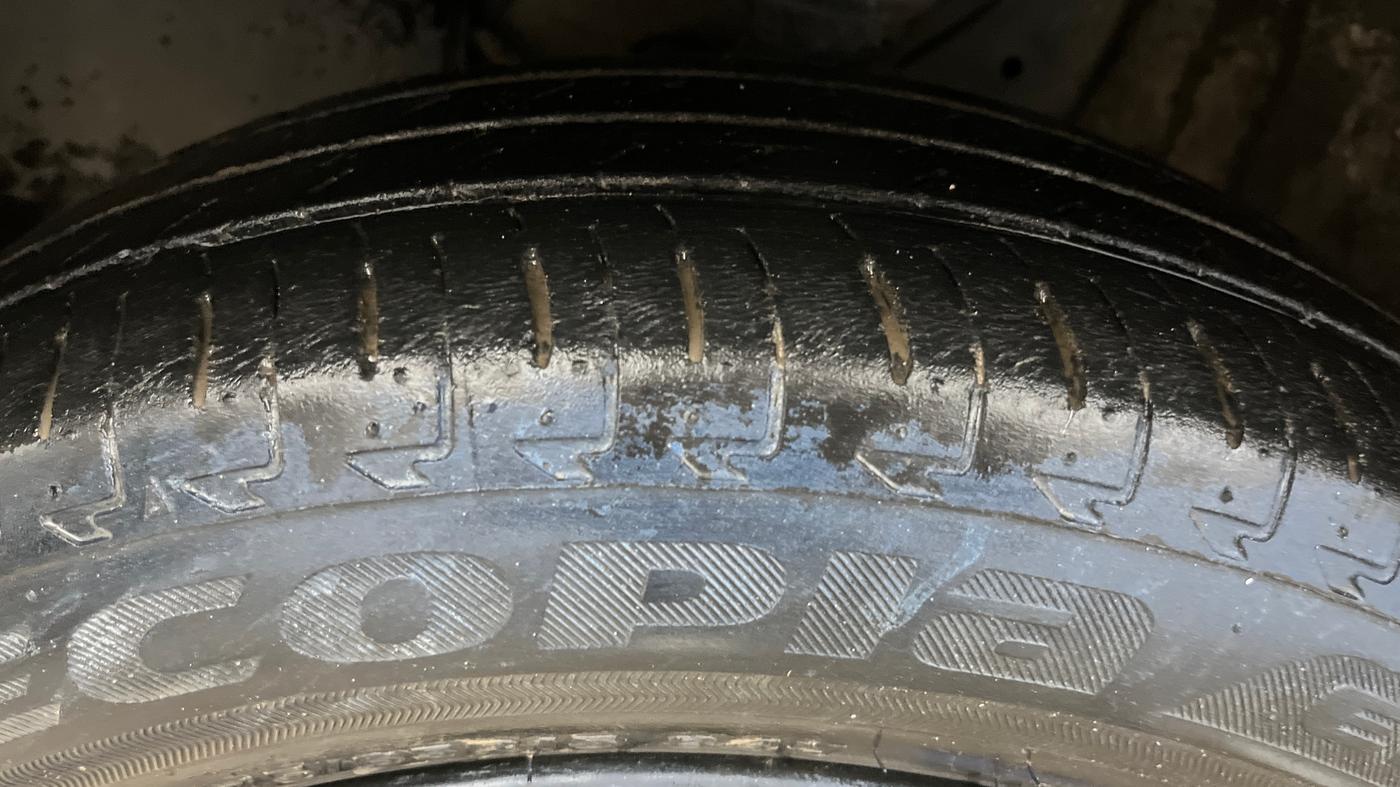 2022 Maruti IGNIS ALPHA 1.2, Petrol, Manual, 38,993 km, Left Front Tyre Tread