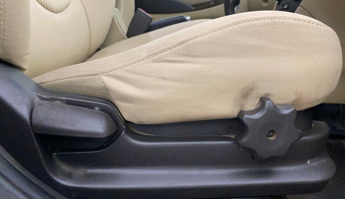 2013 Hyundai Verna FLUIDIC 1.6 CRDI SX, Diesel, Manual, 1,36,029 km, Driver Side Adjustment Panel