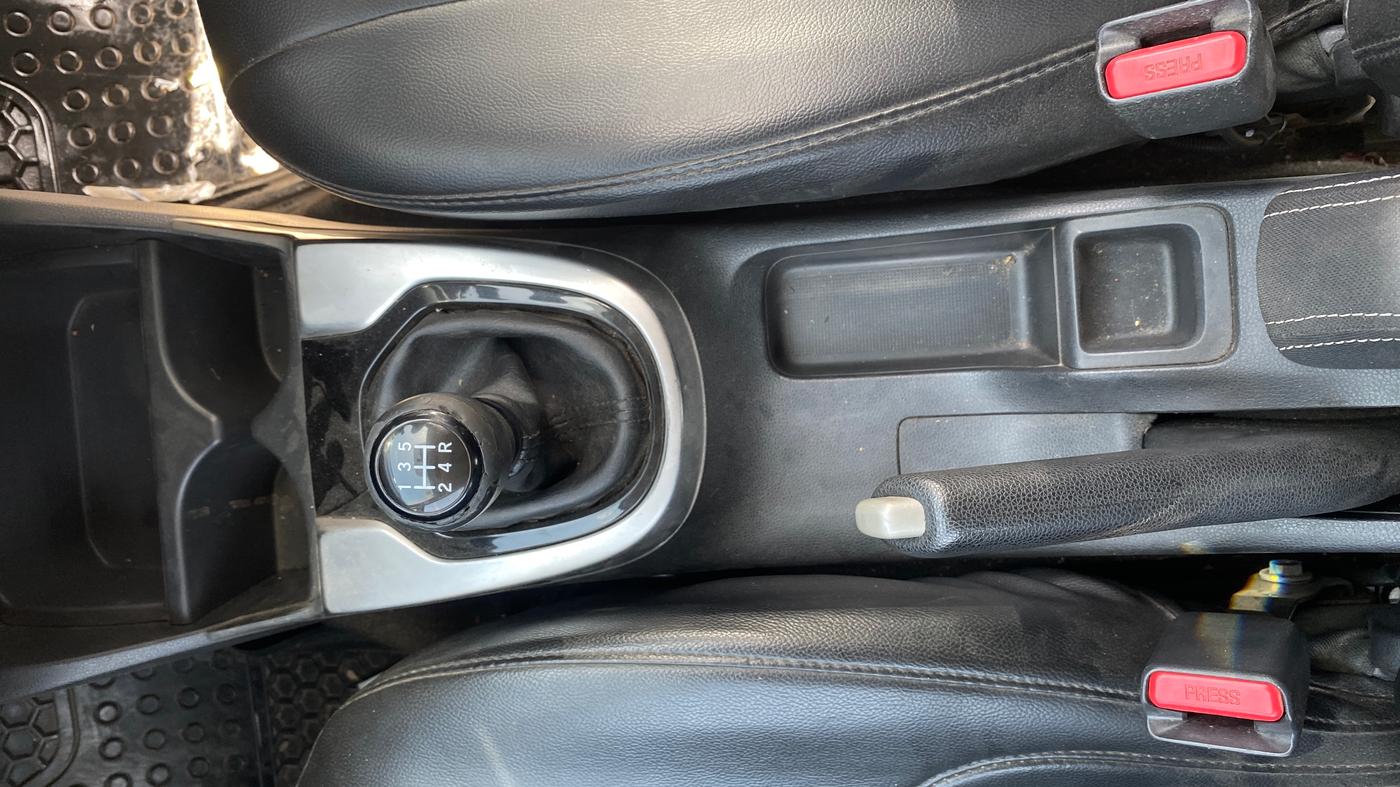 2019 Honda WR-V 1.2L I-VTEC VX MT, Petrol, Manual, 60,918 km, Gear Lever