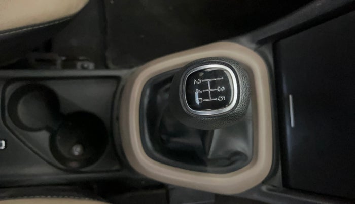 2014 Hyundai Xcent S 1.2, Petrol, Manual, 46,447 km, Gear Lever