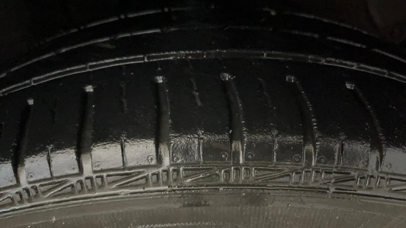 2014 Hyundai Xcent S 1.2, Petrol, Manual, 46,503 km, Right Front Tyre Tread