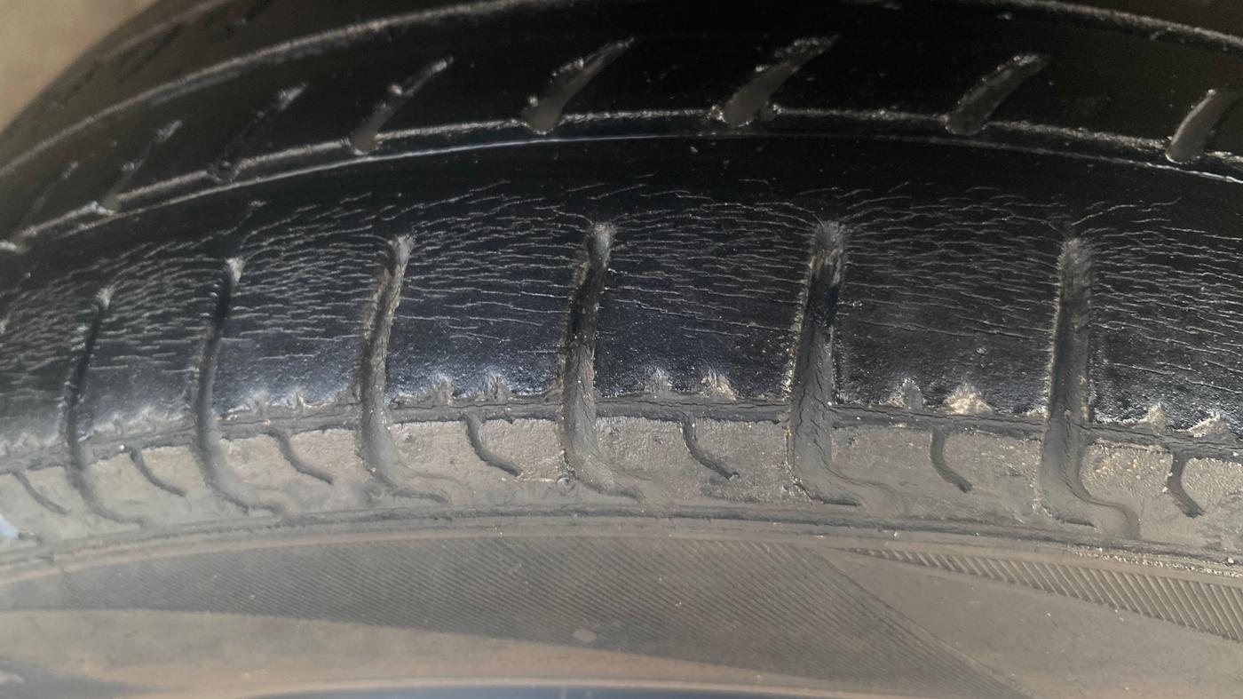 2014 Maruti Alto K10 VXI, Petrol, Manual, 60,822 km, Right Front Tyre Tread