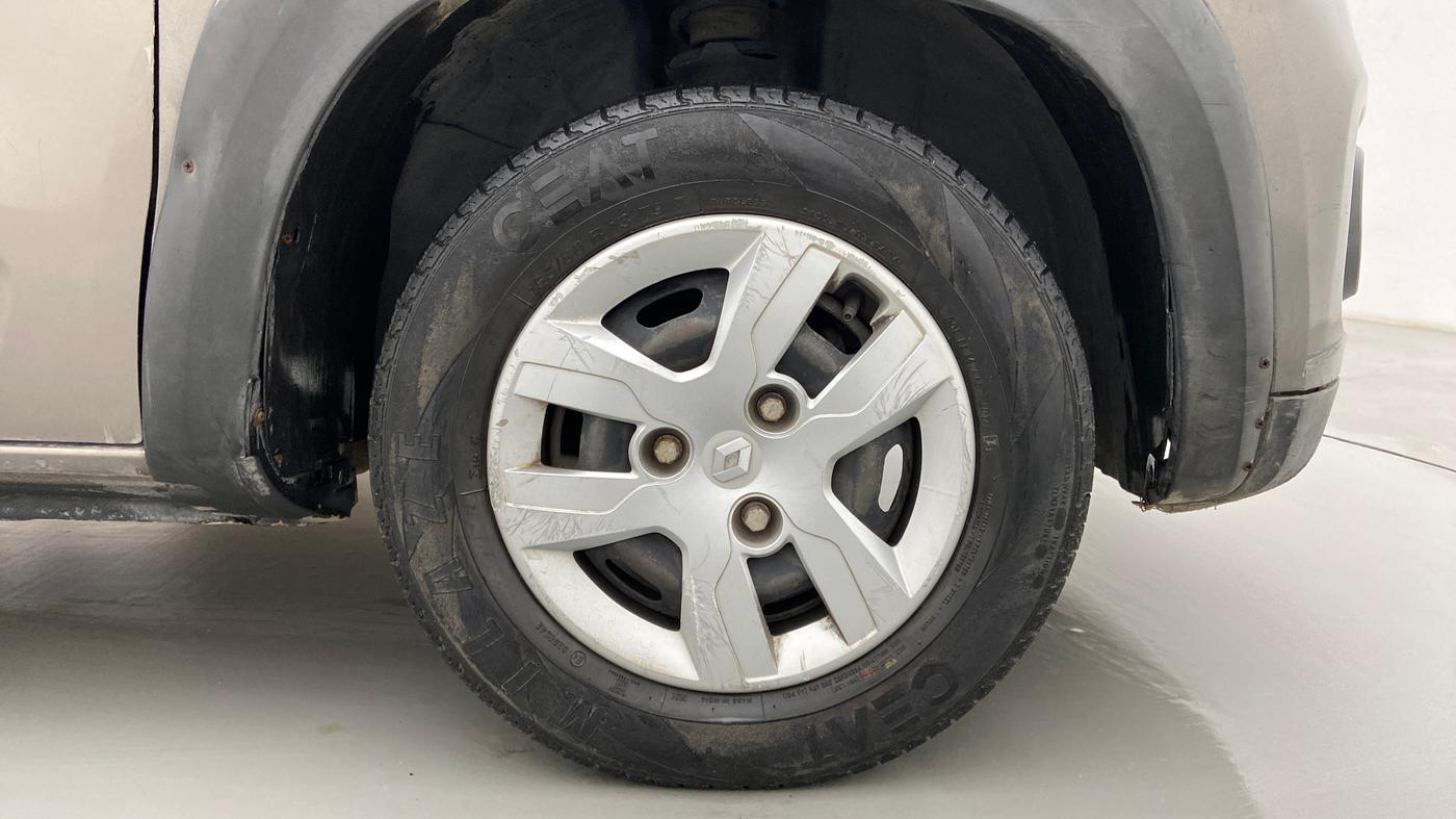 2017 Renault Kwid RXT 1.0, Petrol, Manual, 39,992 km, Right Front Wheel