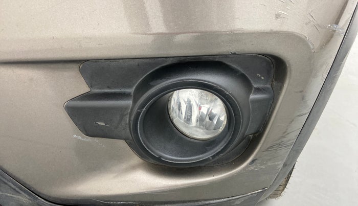 2017 Renault Kwid RXT 1.0, Petrol, Manual, 39,992 km, Left fog light - Not working