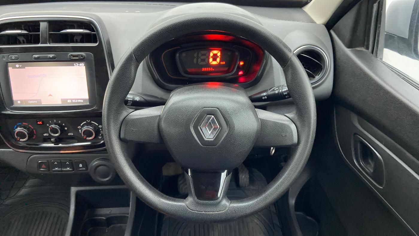 2017 Renault Kwid RXT 1.0, Petrol, Manual, 39,992 km, Steering Wheel Close Up