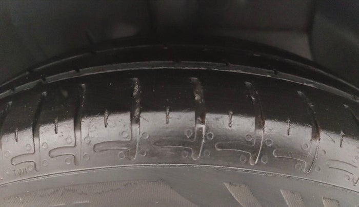 2020 Hyundai GRAND I10 NIOS SPORTZ AMT 1.2 KAPPA VTVT, Petrol, Automatic, 53,521 km, Right Front Tyre Tread