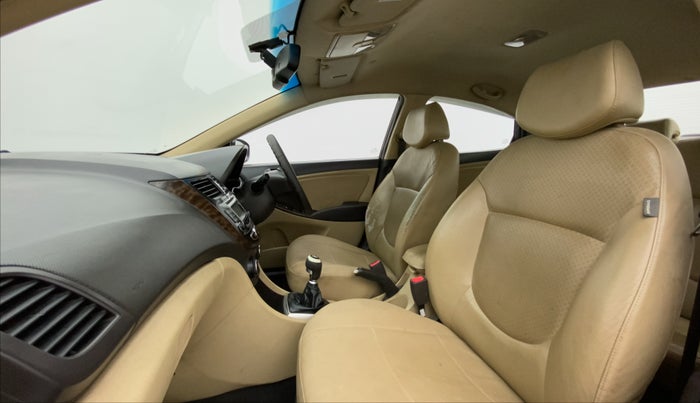 2013 Hyundai Verna FLUIDIC 1.6 VTVT SX OPT, Petrol, Manual, 99,583 km, Right Side Front Door Cabin