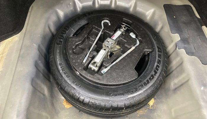 2019 Maruti Ciaz ALPHA  AT 1.5 SHVS PETROL, Petrol, Automatic, 26,699 km, Spare Tyre