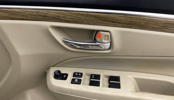 2019 Maruti Ciaz ALPHA  AT 1.5 SHVS PETROL, Petrol, Automatic, 26,699 km, Driver Side Door Panels Control