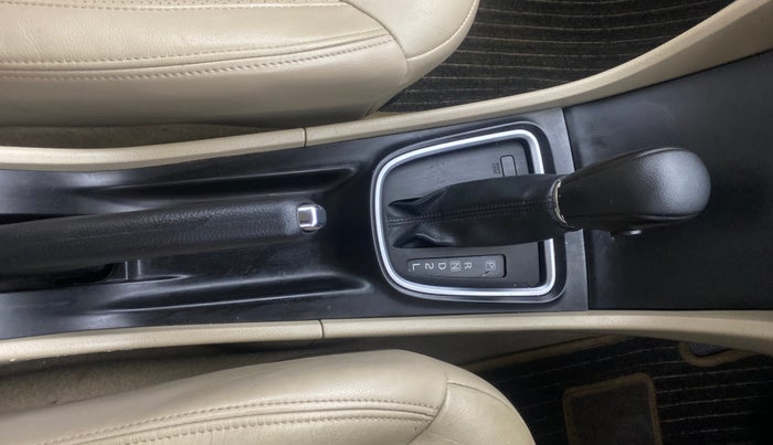 2019 Maruti Ciaz ALPHA  AT 1.5 SHVS PETROL, Petrol, Automatic, 26,699 km, Gear Lever