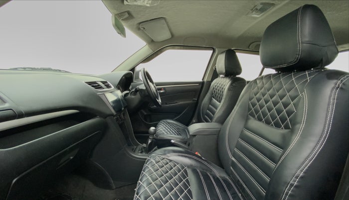 2013 Maruti Swift VXI, CNG, Manual, 74,462 km, Right Side Front Door Cabin