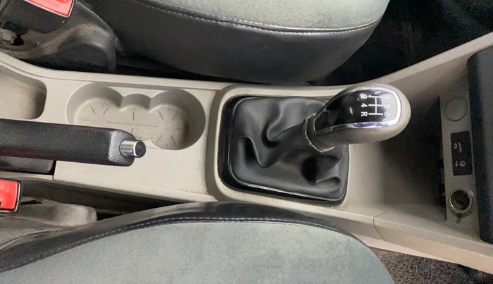 2017 Tata Tiago WIZZ EDITION PETROL, Petrol, Manual, 74,070 km, Gear Lever