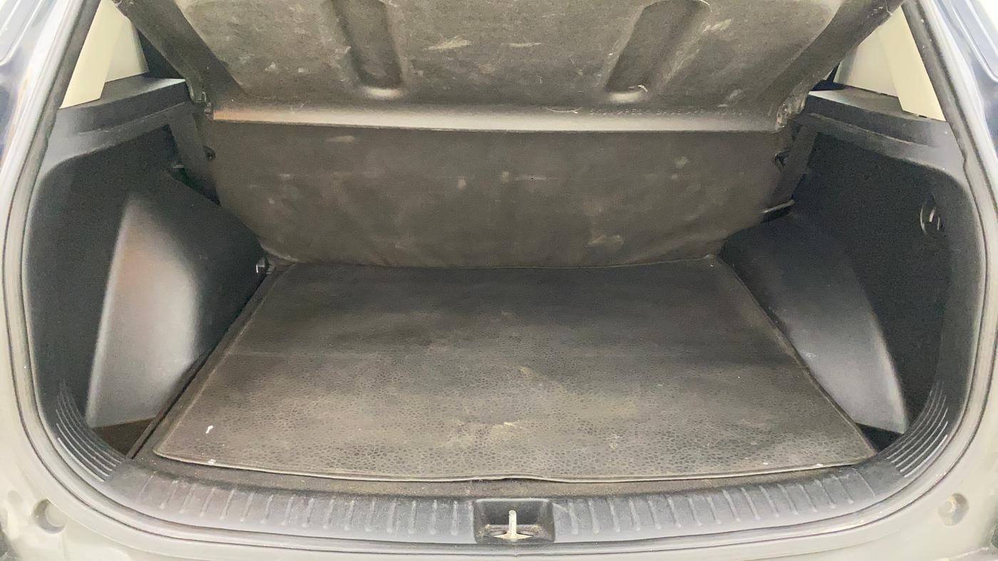 2020 KIA SELTOS HTK PLUS 1.5, Petrol, Manual, 75,184 km, Boot Inside