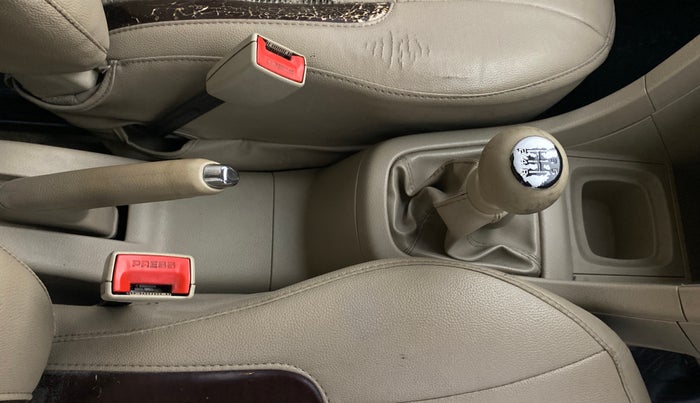 2015 Maruti Ertiga VDI, Diesel, Manual, 98,659 km, Gear Lever