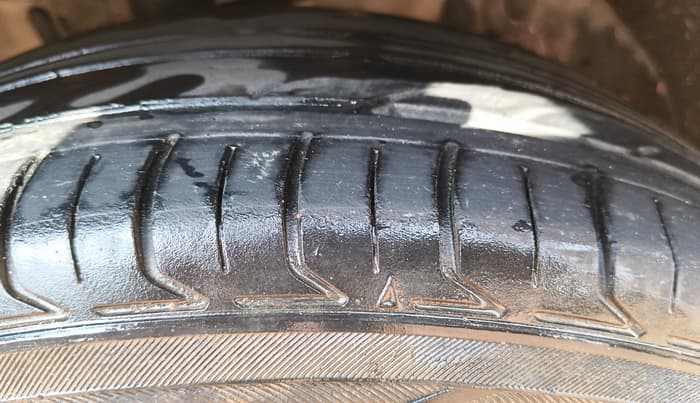 2014 Tata Zest XM PETROL, Petrol, Manual, 95,275 km, Right Front Tyre Tread