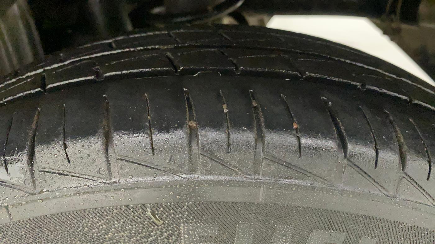 2022 Maruti Alto LXI O, Petrol, Manual, 22,591 km, Left Rear Tyre Tread