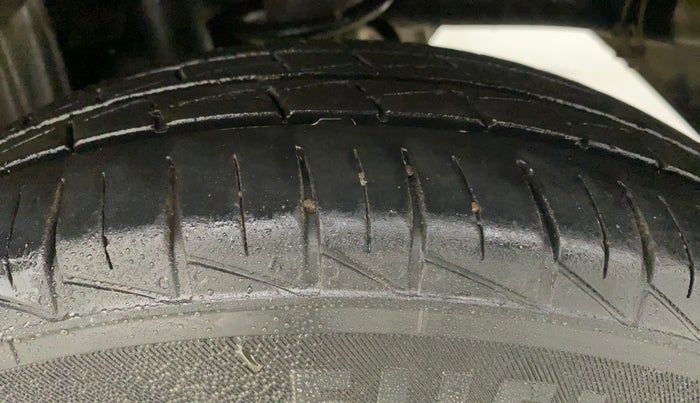 2022 Maruti Alto LXI O, Petrol, Manual, 22,591 km, Left Rear Tyre Tread