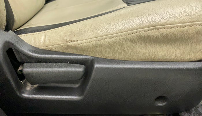2022 Maruti Alto LXI O, Petrol, Manual, 22,591 km, Driver Side Adjustment Panel