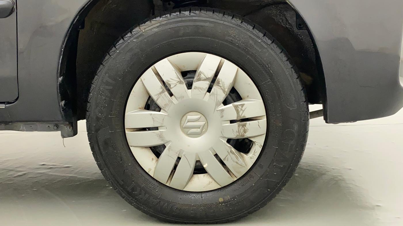 2022 Maruti Alto LXI O, Petrol, Manual, 22,591 km, Right Front Wheel