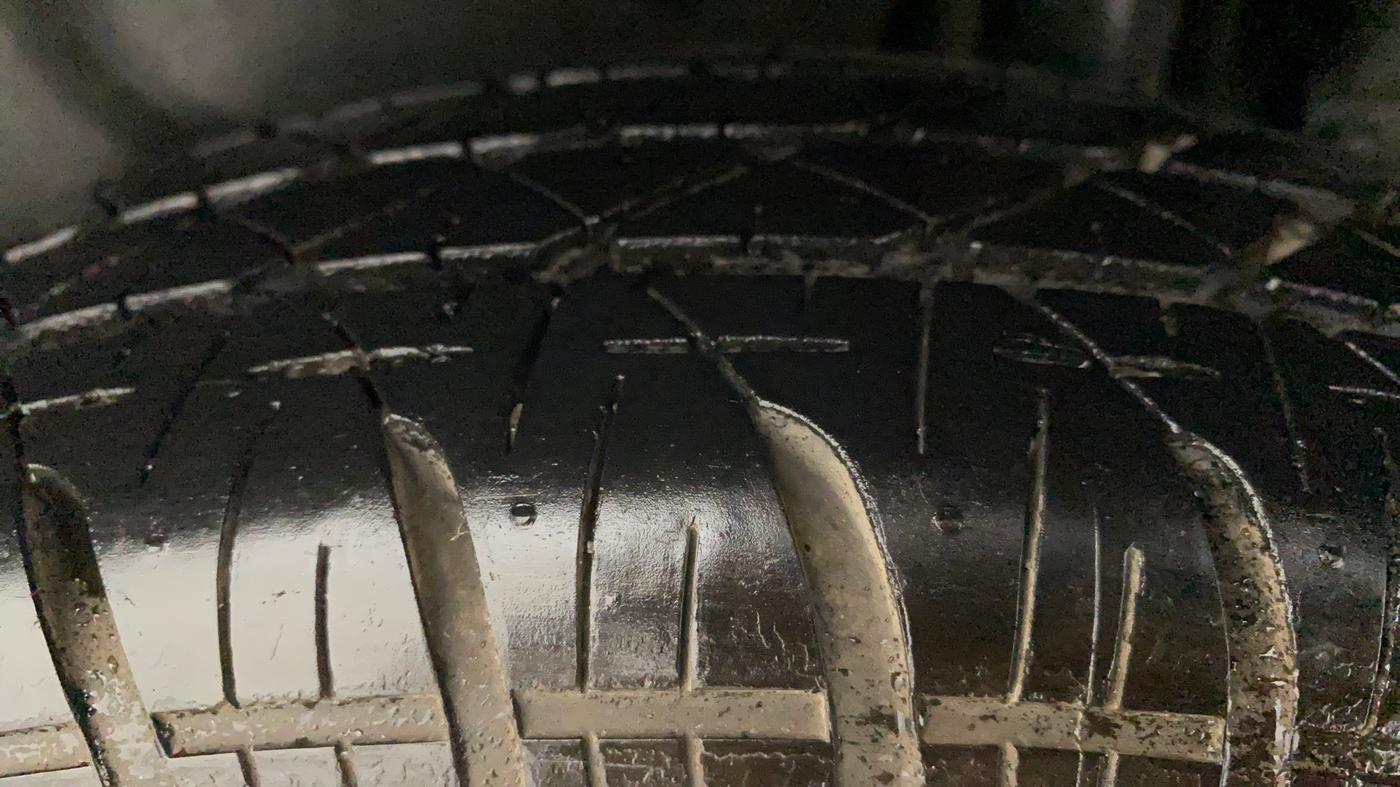 2014 Maruti Swift Dzire VXI, Petrol, Manual, 57,209 km, Left Rear Tyre Tread