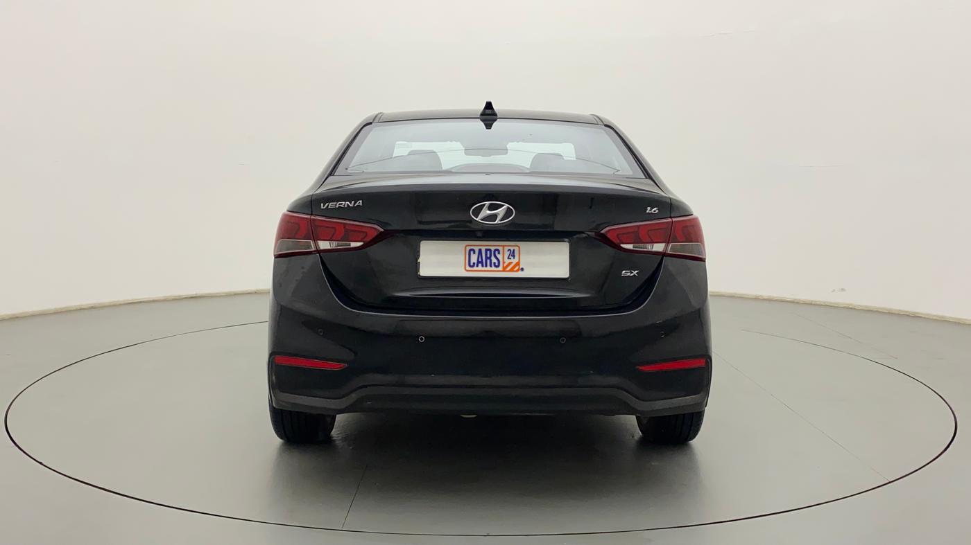 2017 Hyundai Verna 1.6 VTVT SX (O) AT, Petrol, Automatic, 72,940 km, Back/Rear