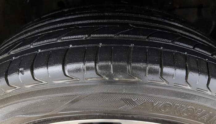 2019 Honda City 1.5L I-VTE V CVT, Petrol, Automatic, 1,00,671 km, Right Front Tyre Tread