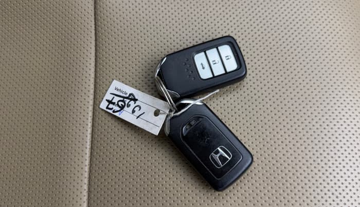 2019 Honda City 1.5L I-VTE V CVT, Petrol, Automatic, 1,00,671 km, Key Close Up