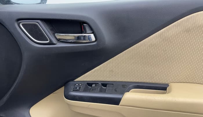 2019 Honda City 1.5L I-VTE V CVT, Petrol, Automatic, 1,00,671 km, Driver Side Door Panels Control