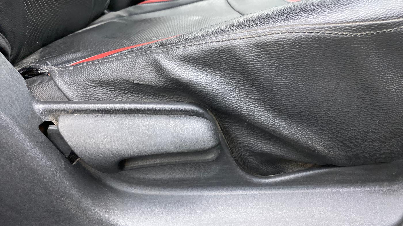 2014 Maruti Swift VXI, Petrol, Manual, 88,030 km, Driver Side Adjustment Panel