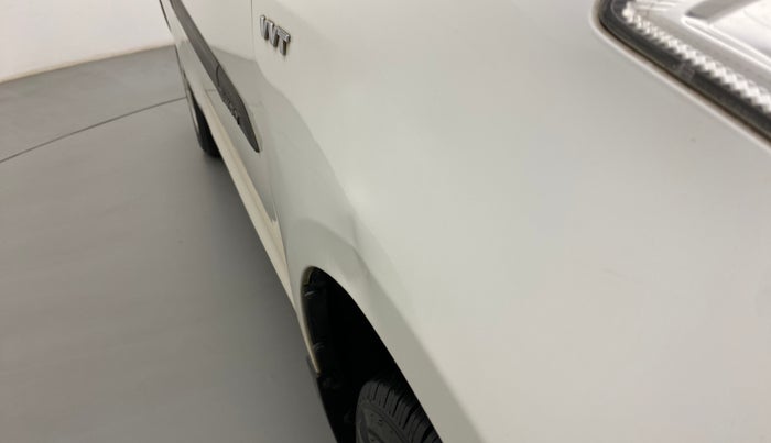 2014 Maruti Swift VXI, Petrol, Manual, 88,030 km, Right fender - Slightly dented
