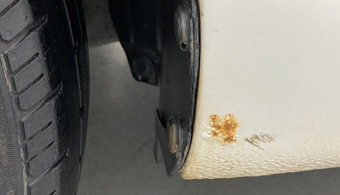 2014 Maruti Swift VXI, Petrol, Manual, 88,030 km, Right quarter panel - Slightly rusted