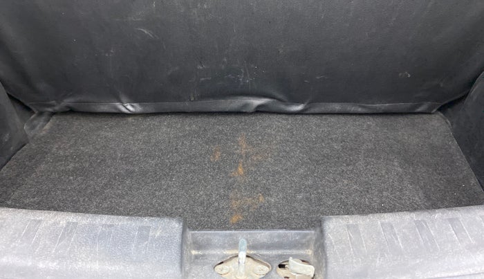 2014 Maruti Swift VXI, Petrol, Manual, 88,030 km, Boot Inside