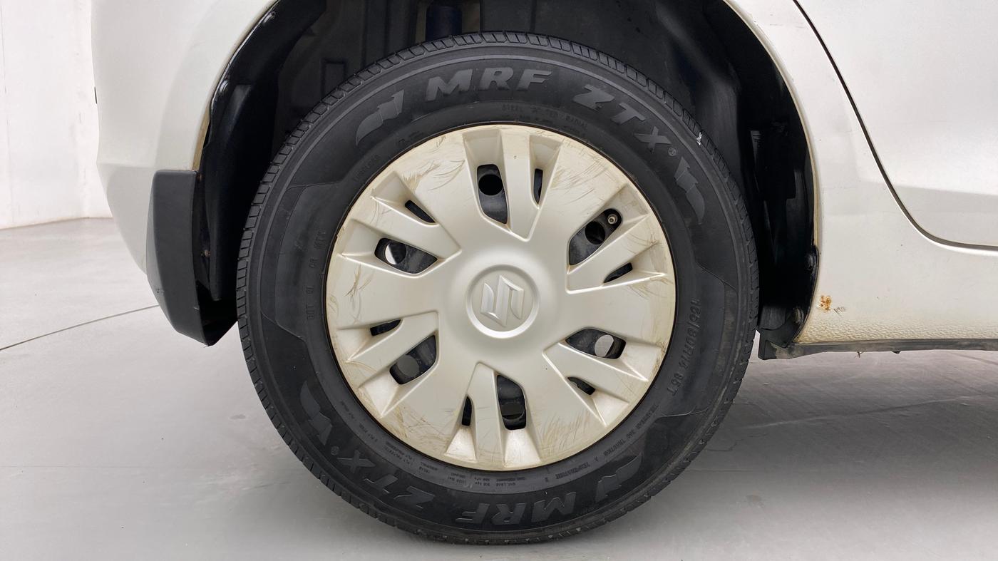2014 Maruti Swift VXI, Petrol, Manual, 88,030 km, Right Rear Wheel