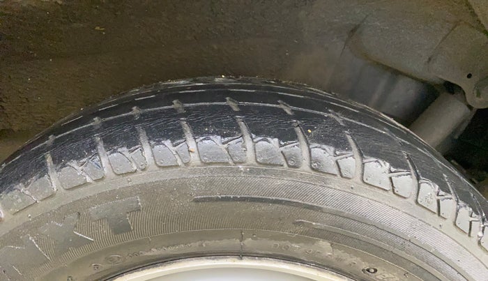 2015 Maruti Wagon R 1.0 LXI CNG, CNG, Manual, 38,588 km, Left Rear Tyre Tread