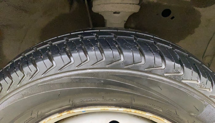 2015 Maruti Wagon R 1.0 LXI CNG, CNG, Manual, 38,588 km, Right Front Tyre Tread