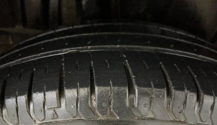 2020 Maruti Ertiga VXI CNG, CNG, Manual, 28,202 km, Right Rear Tyre Tread