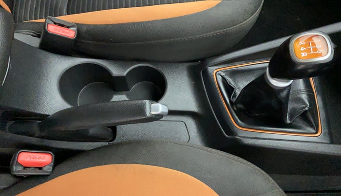 2015 Hyundai i20 Active 1.2 SX, Petrol, Manual, 48,272 km, Gear Lever
